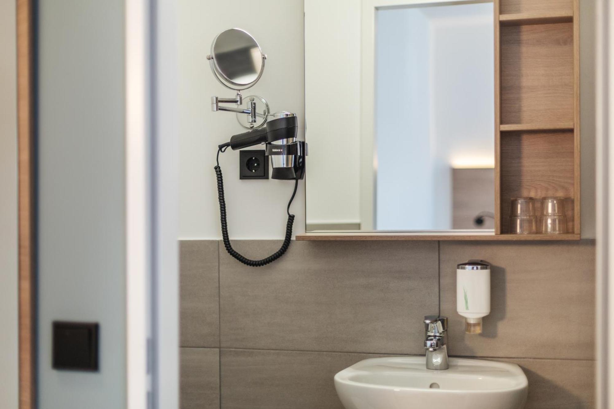 Garner Hotel Hamburg Nord By Ihg Esterno foto
