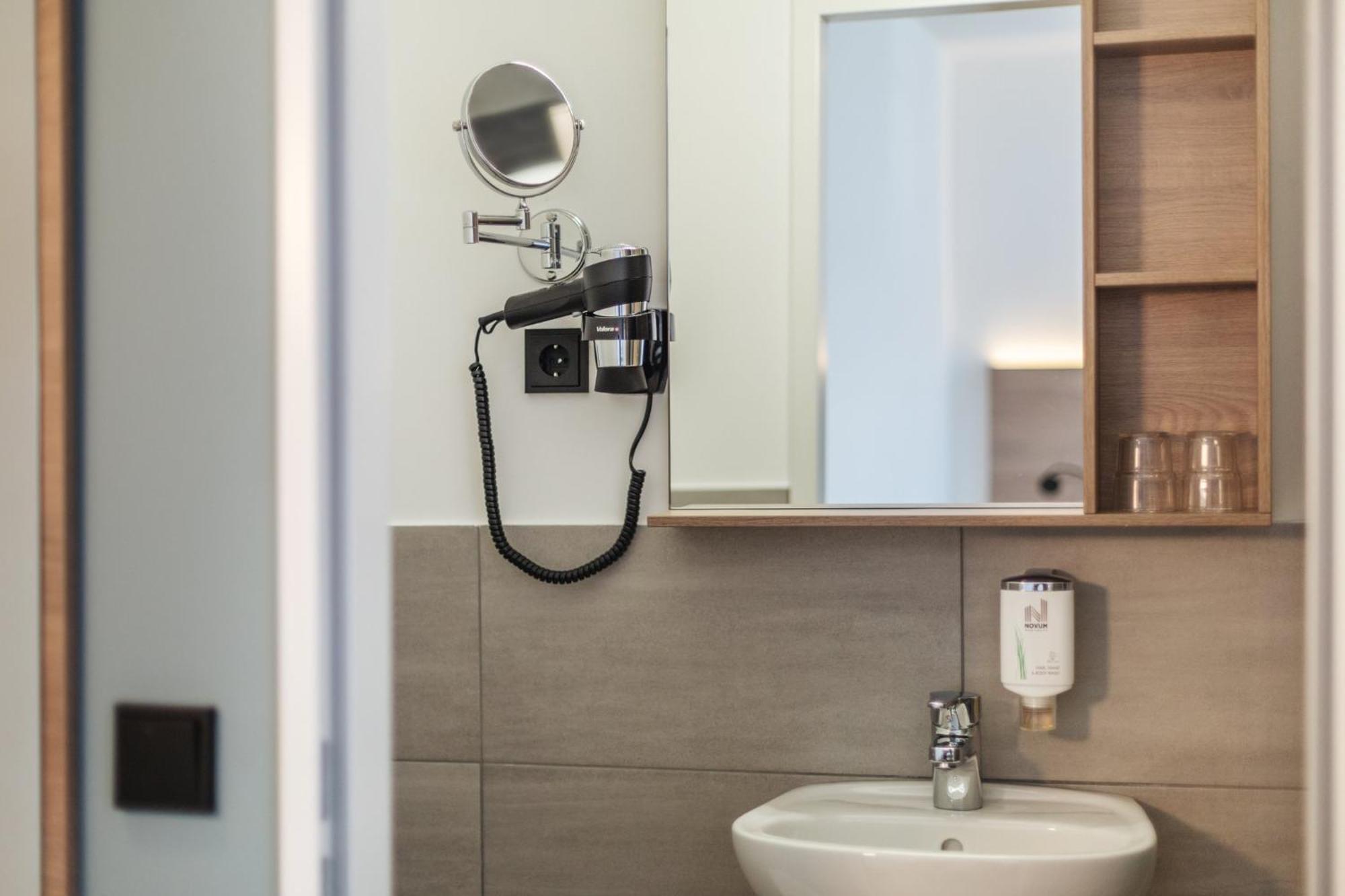 Garner Hotel Hamburg Nord By Ihg Esterno foto